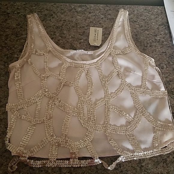 thread Tops - Beautiful small top